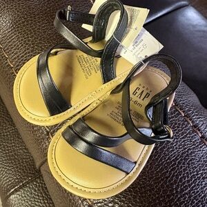 GAP Kids Black and Tan Sandals